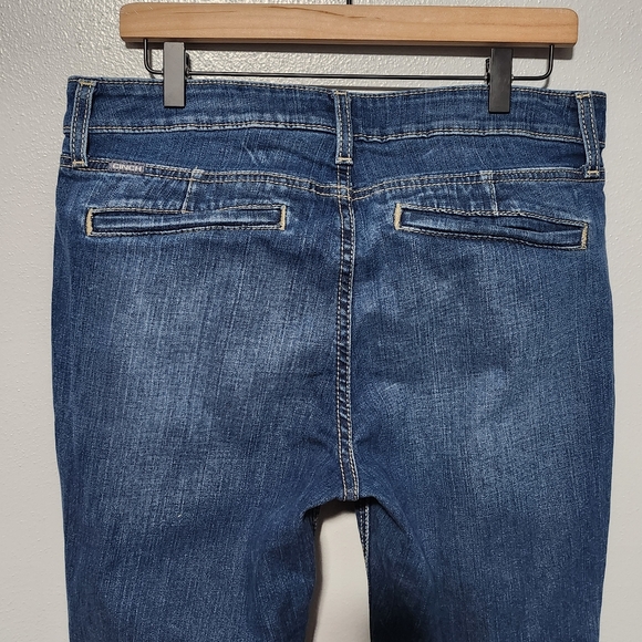 CINCH LYNDEN High Rise Medium Wash Flare Leg Trouser Jeans Size Waist 31 LONG - Picture 8 of 16